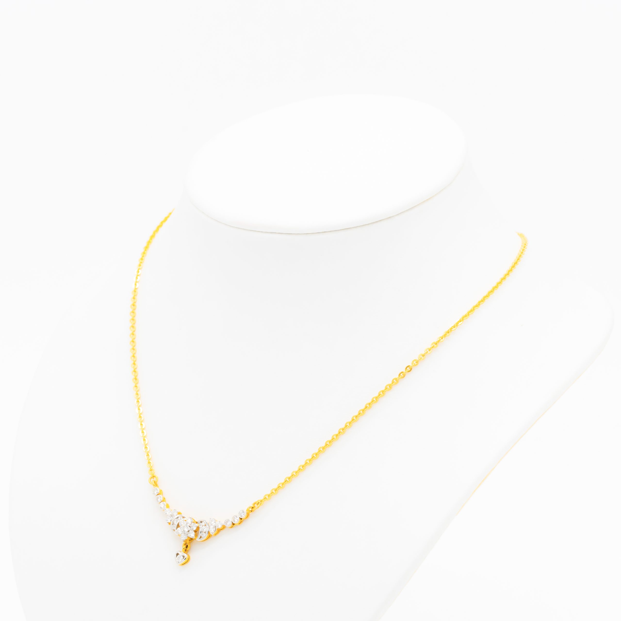 QHK02598 สร้อยคอทอง | ลายโซ่จี้ฝังเพชร - Image 1